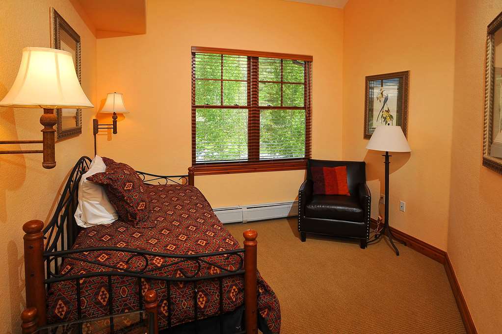 Lodge At Brookside Avon Village 客房 照片
