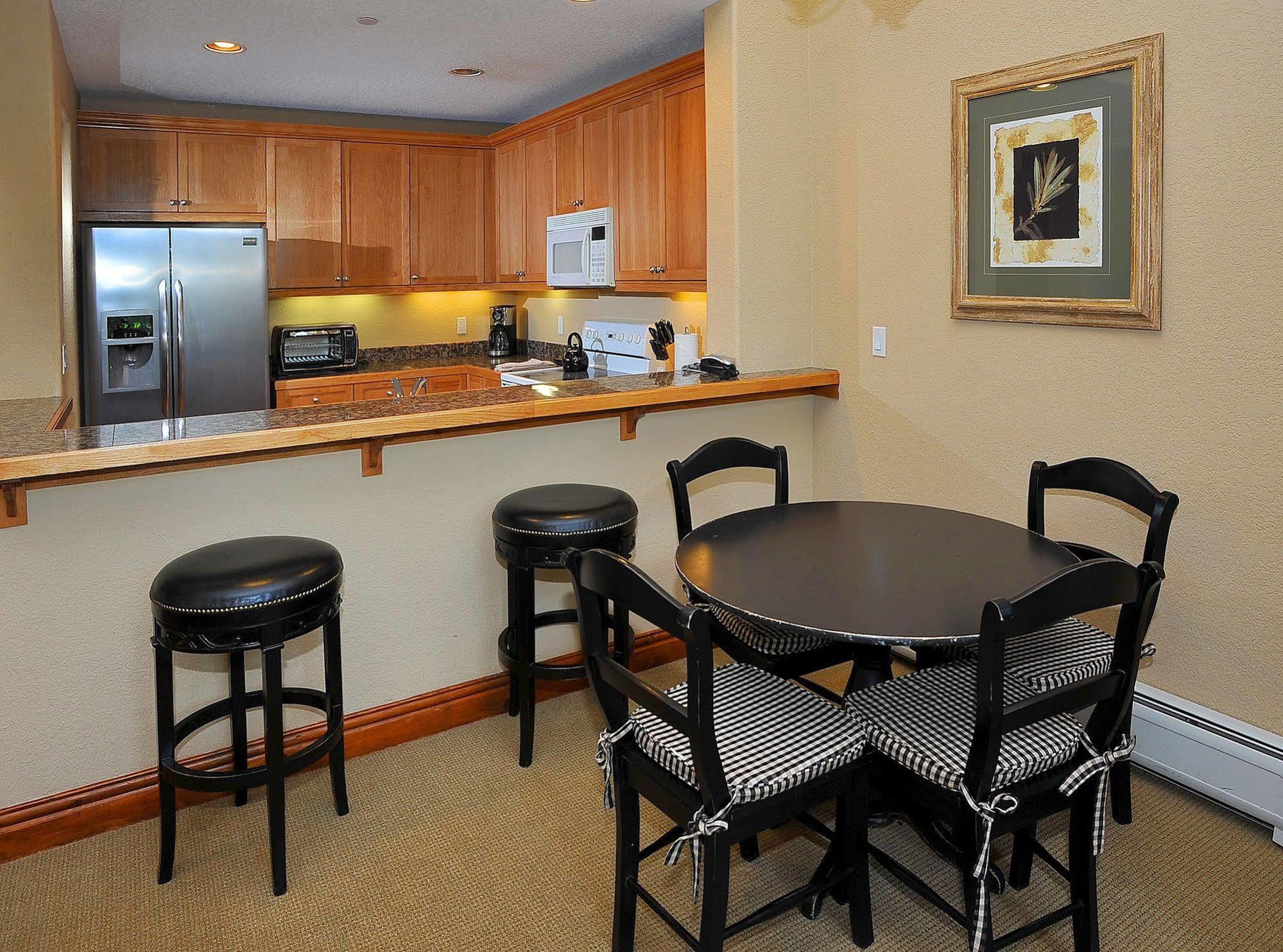 Lodge At Brookside Avon Village 外观 照片