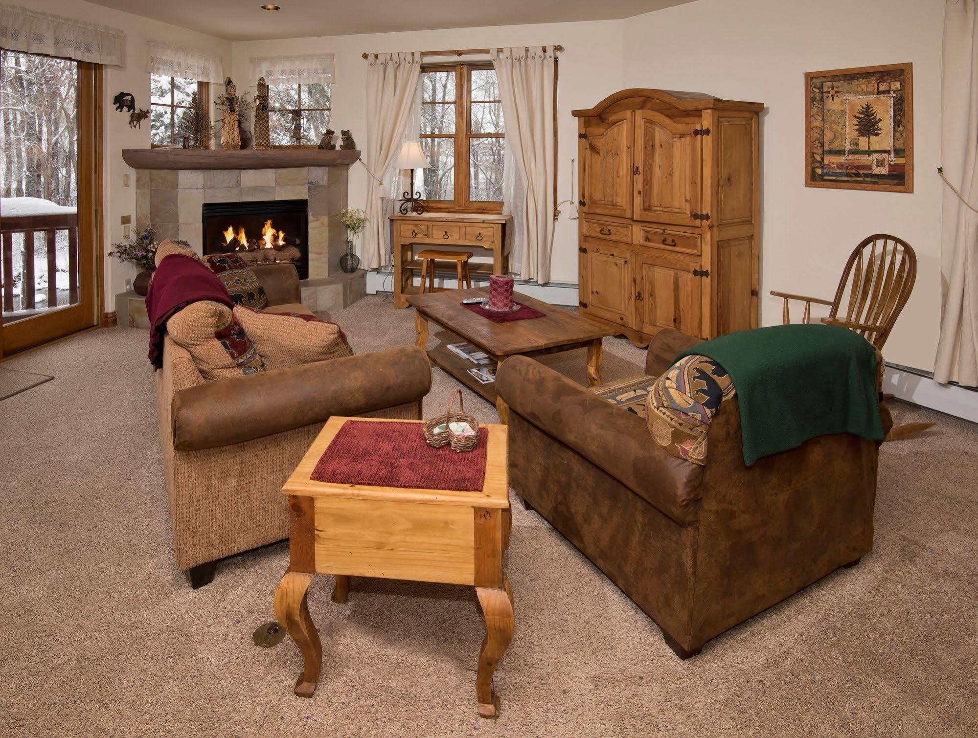 Lodge At Brookside Avon Village 外观 照片