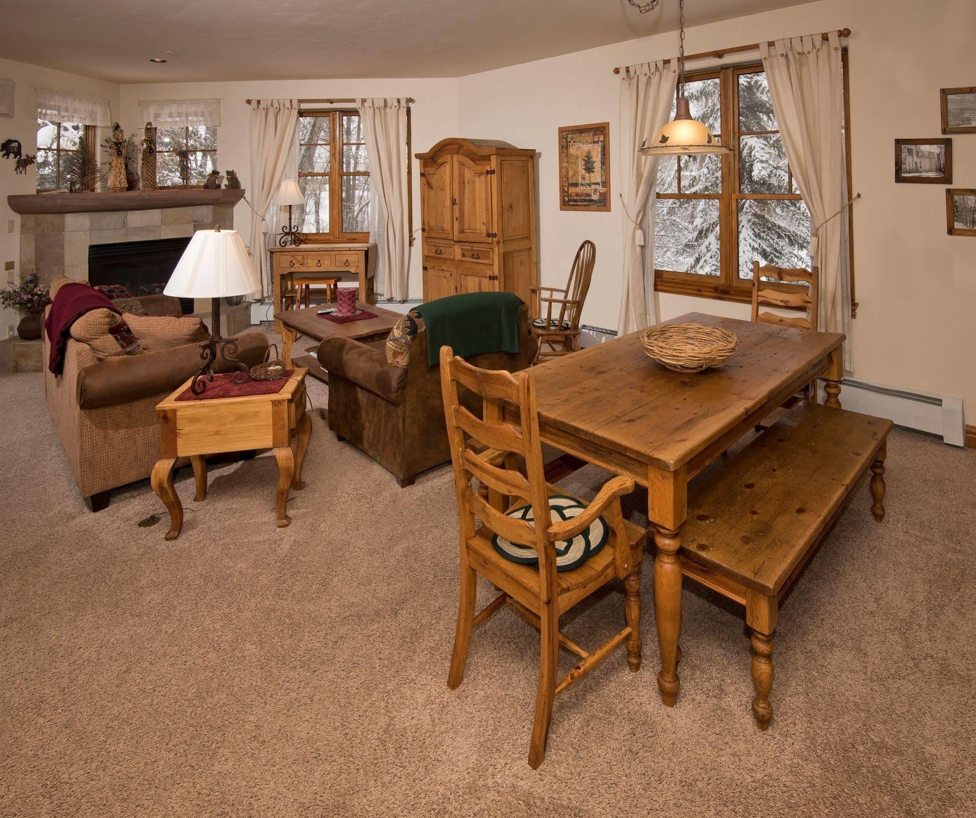 Lodge At Brookside Avon Village 外观 照片
